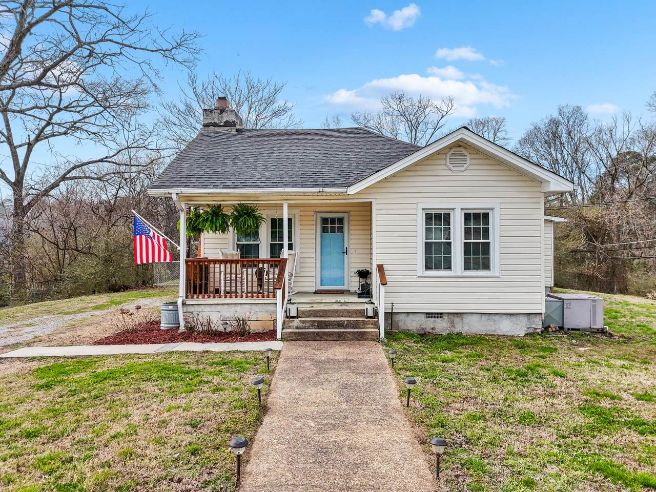 430 Circle Drive - Photo 1
