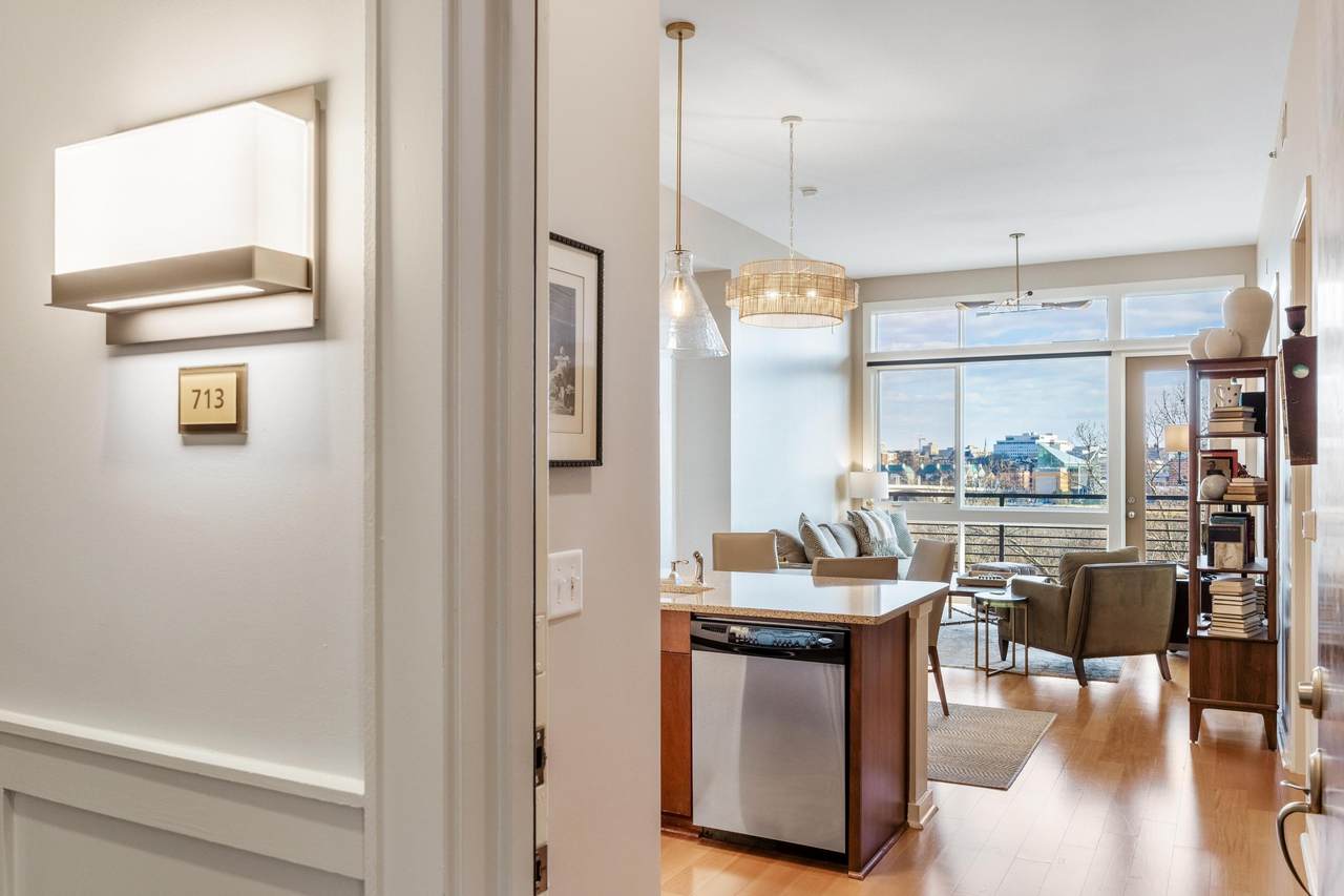 200-713 Manufacturers Road - Photo 1