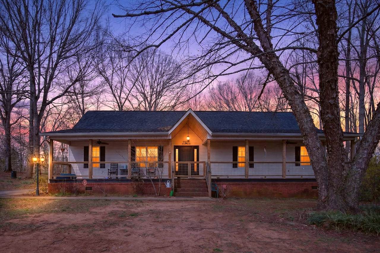 333 Windsong Drive - Photo 1