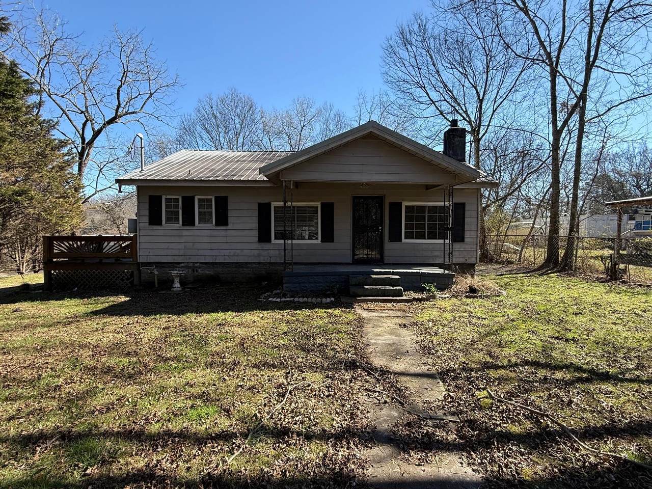 426 Evans Drive - Photo 1