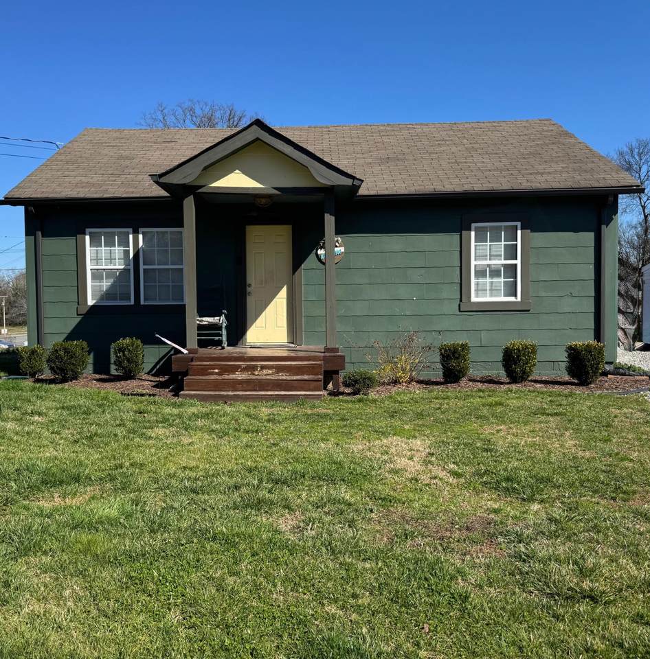 194 Pine Street - Photo 1