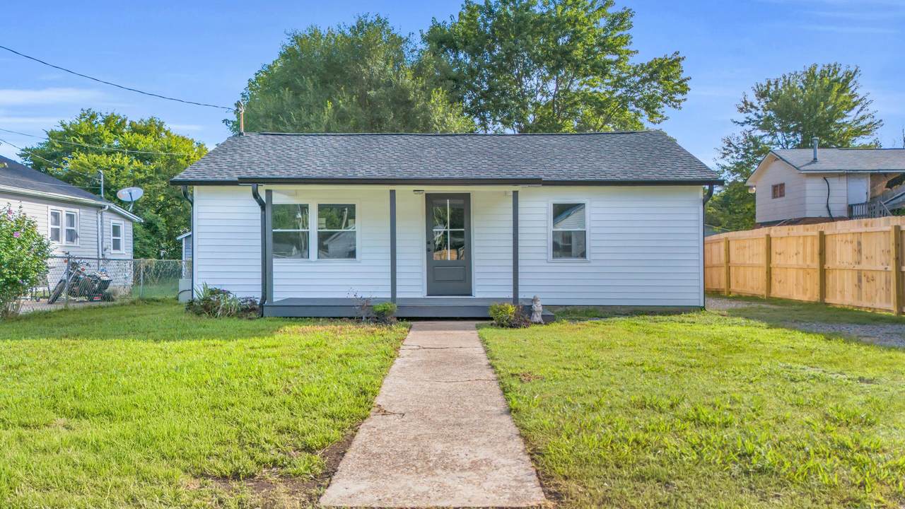 676 Rhea Avenue - Photo 1