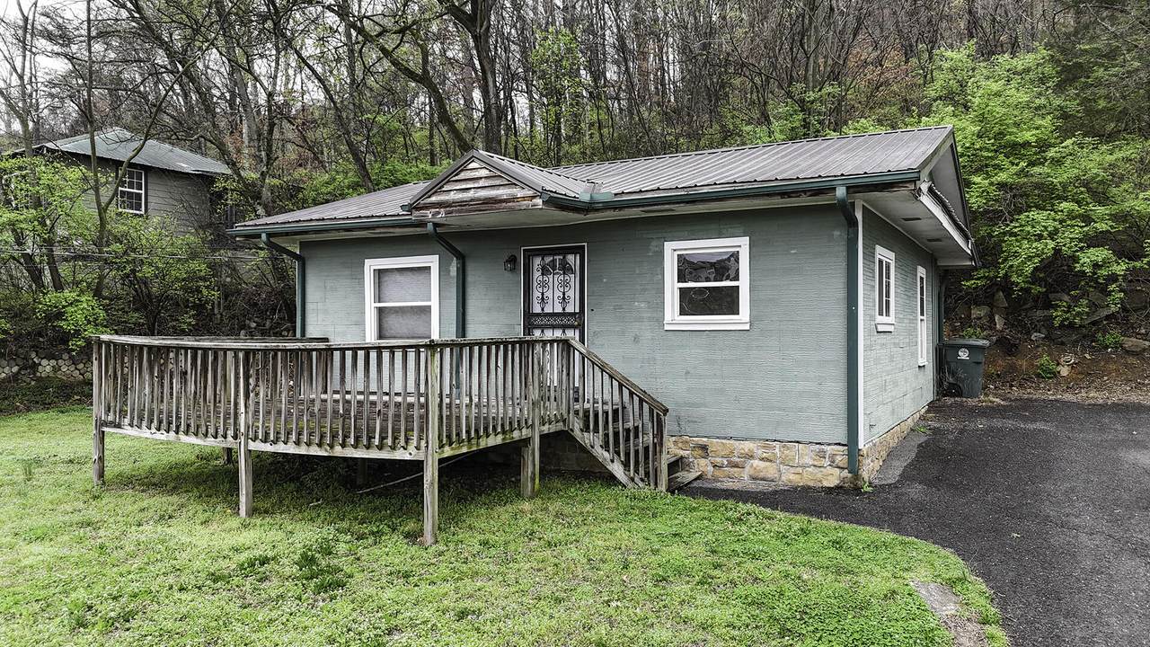 719 Bell Avenue - Photo 1