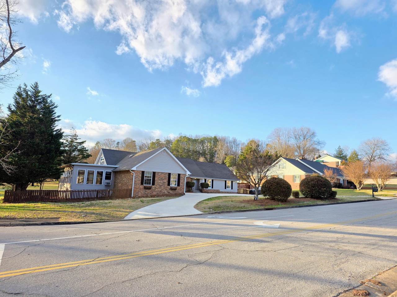https://bt-photos.global.ssl.fastly.net/chattanooga/1280_boomver_1_1530046-2.jpg