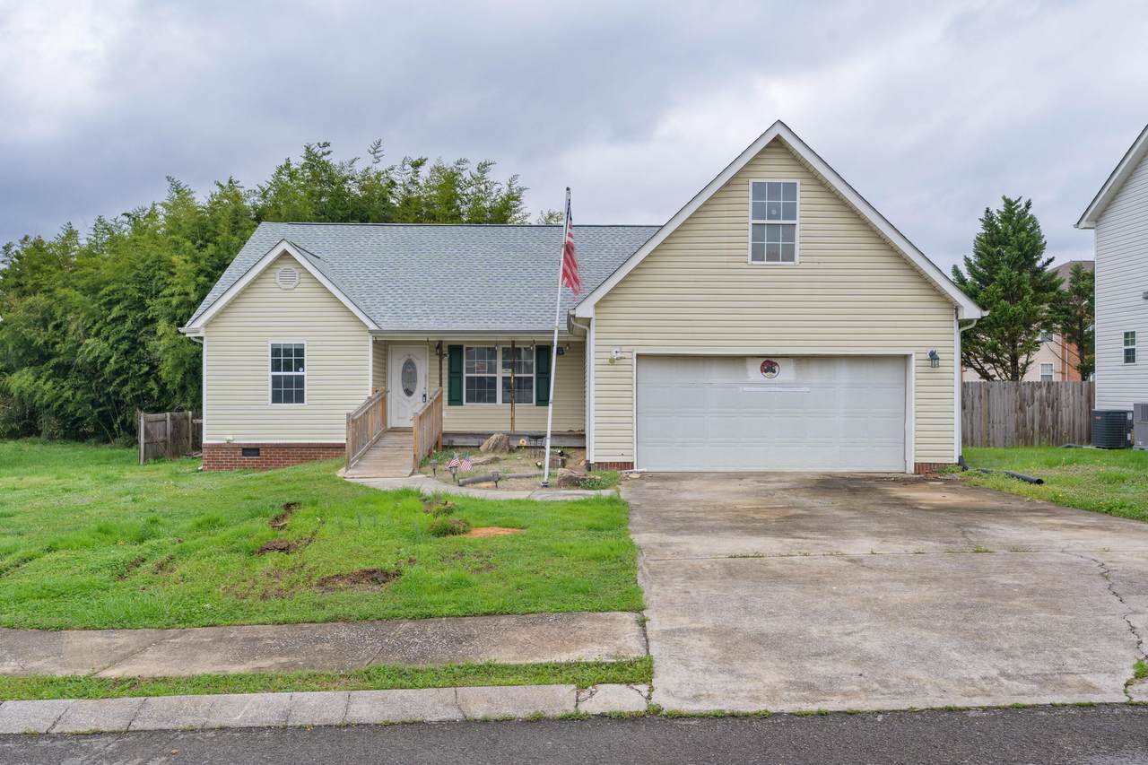 192 Round Tree Drive - Photo 1