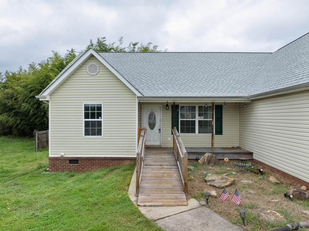 https://bt-photos.global.ssl.fastly.net/chattanooga/1280_boomver_1_1530432-2.jpg