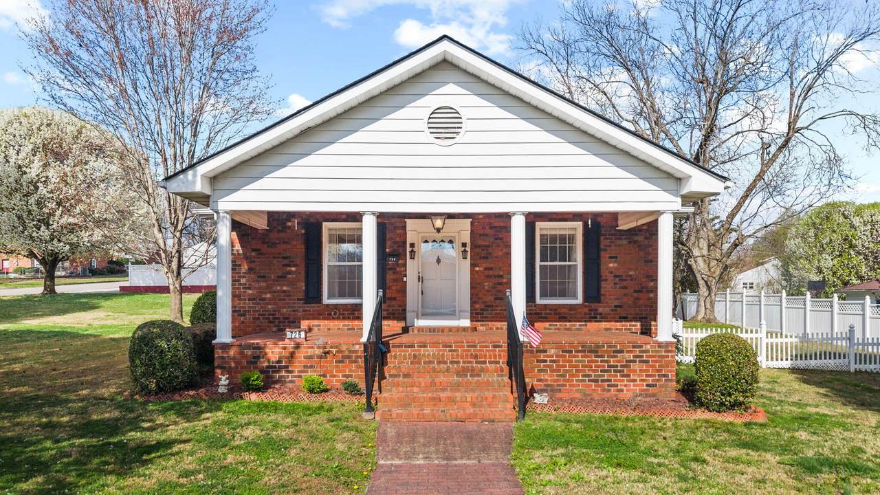 726 Georgia Avenue - Photo 1