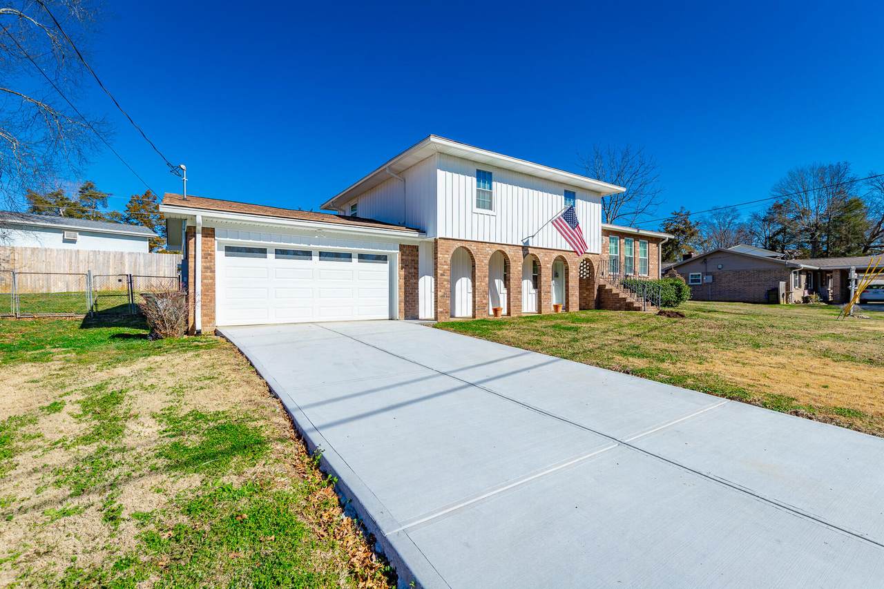 1112 Park Forrest Drive - Photo 1