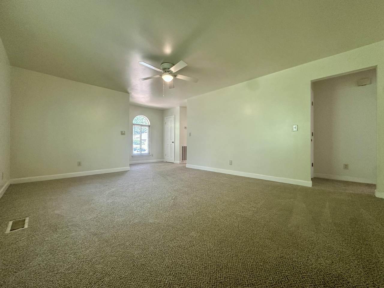 https://bt-photos.global.ssl.fastly.net/chattanooga/1280_boomver_1_1530738-2.jpg