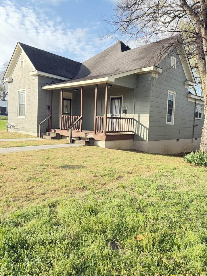 1703 Bailey Avenue - Photo 1