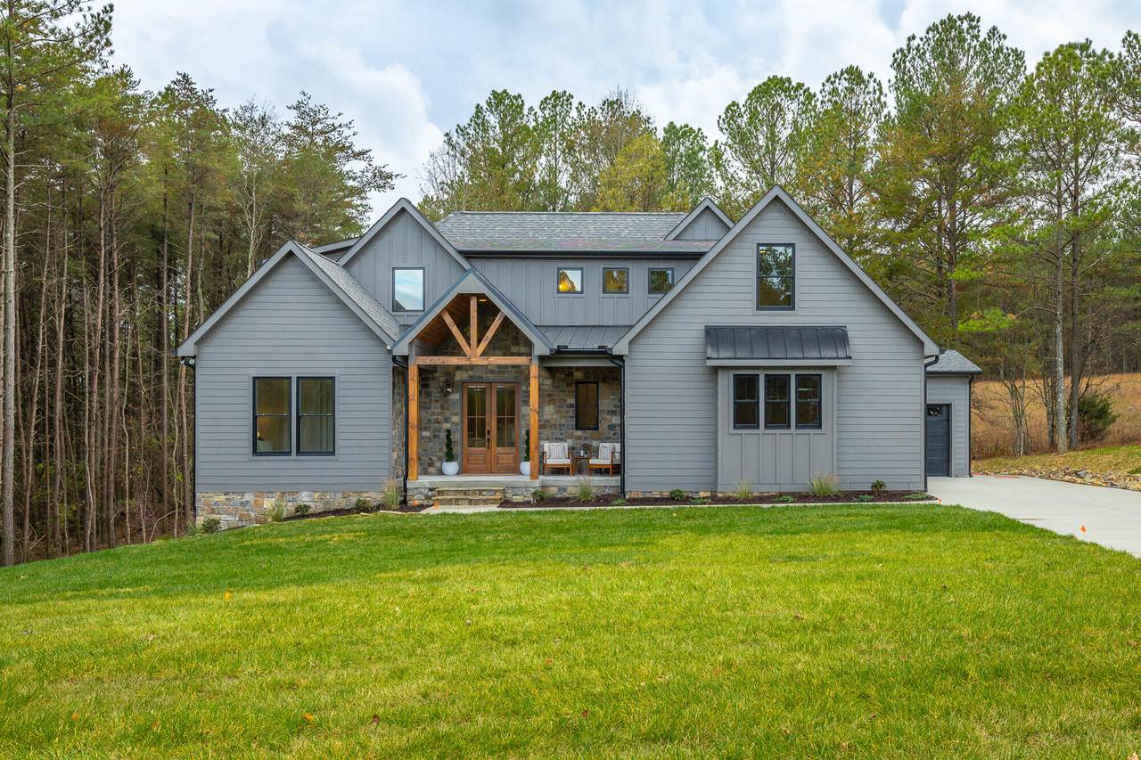 3930 Split Rail Way - Photo 1