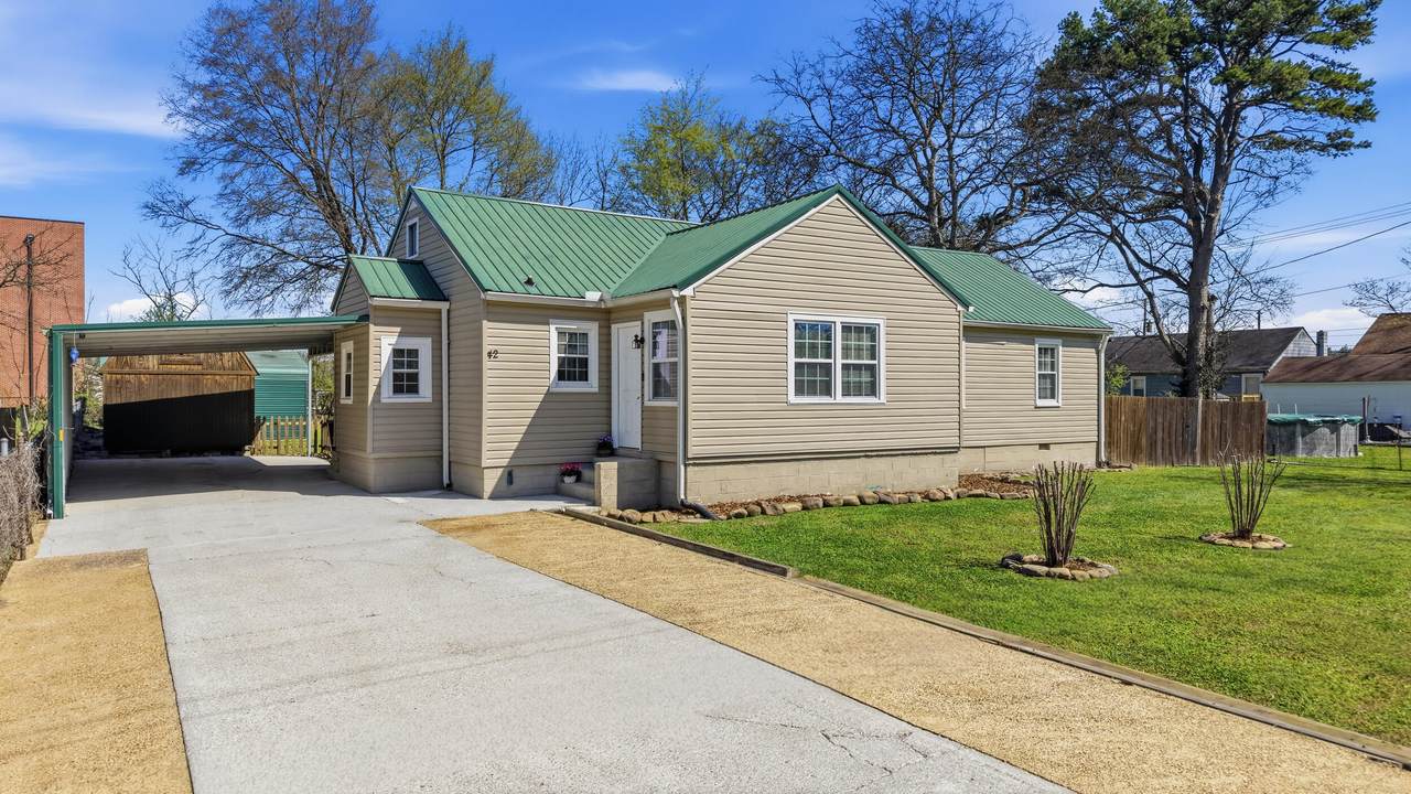42 Warren Street - Photo 1