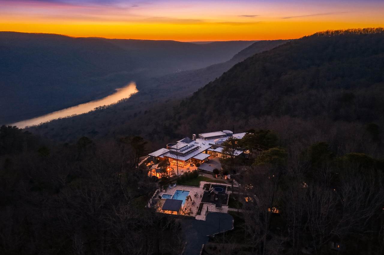 https://bt-photos.global.ssl.fastly.net/chattanooga/1280_boomver_1_1530879-2.jpg