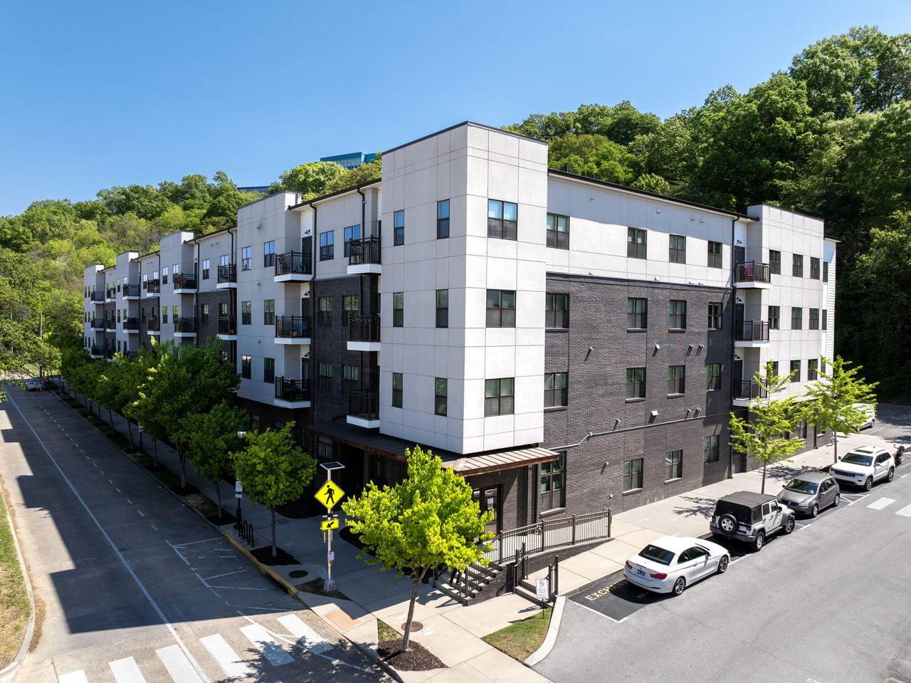 782-416 Riverfront Parkway - Photo 1