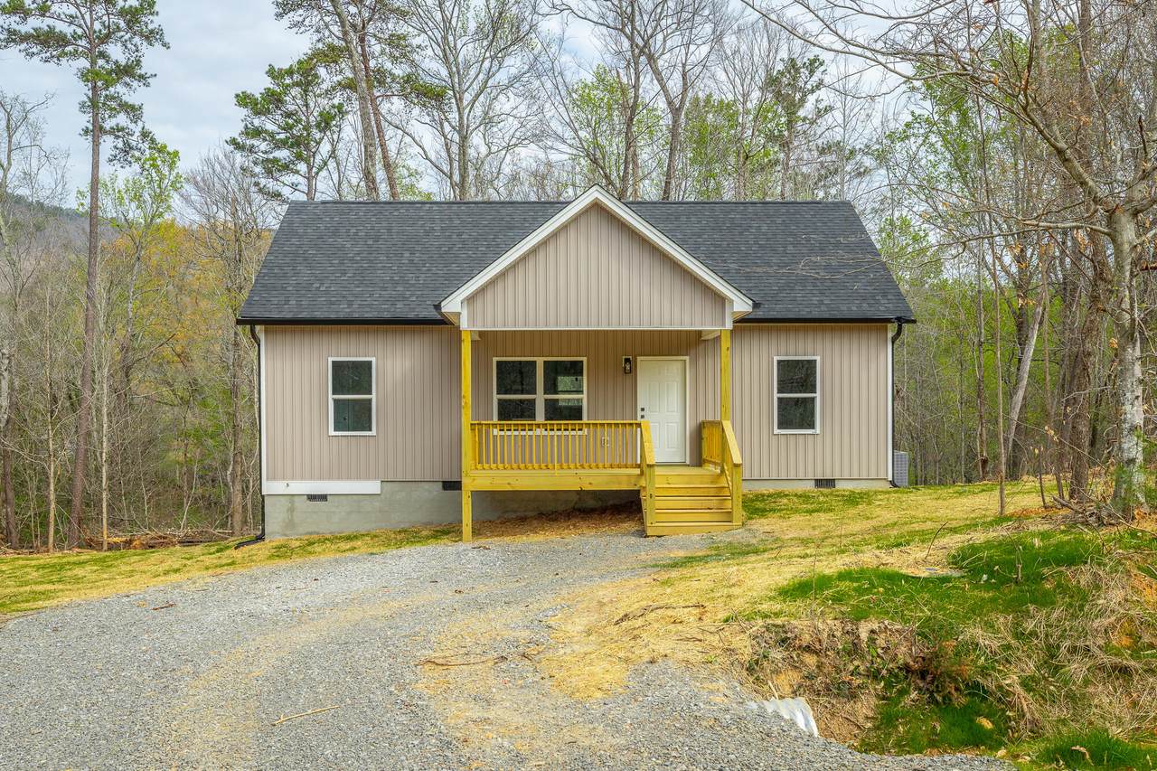 77 Pineway Circle - Photo 1