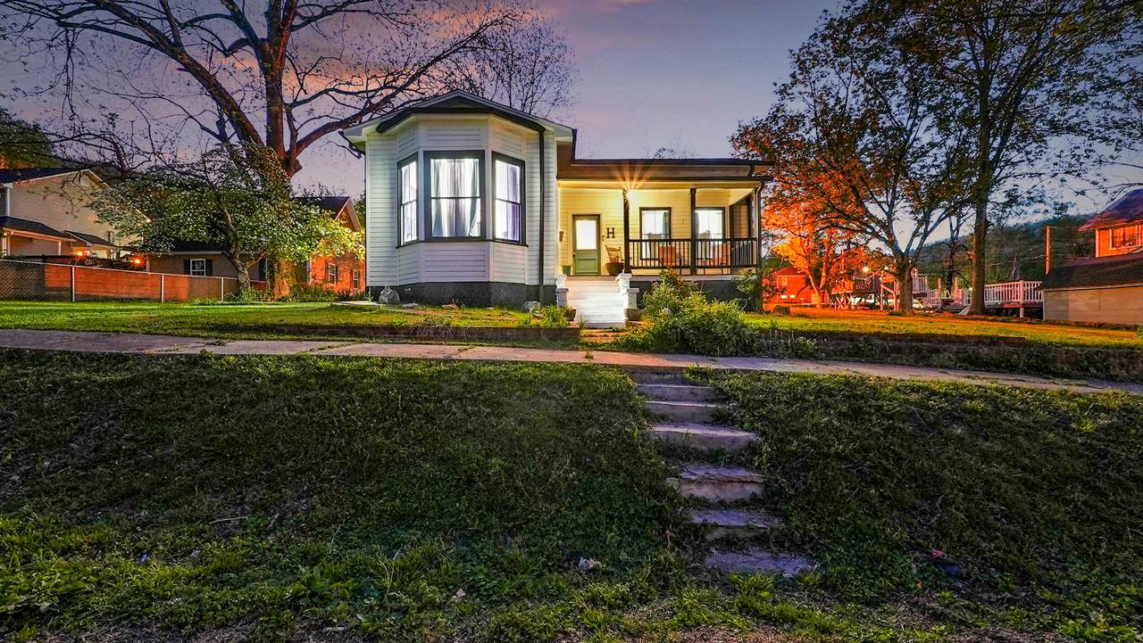 306 Pine Avenue - Photo 1