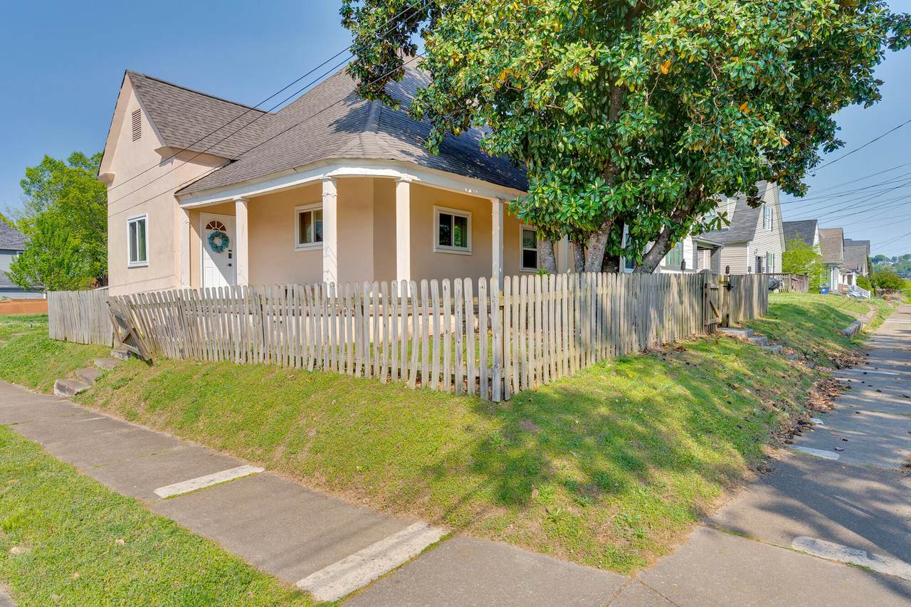 1601 Kirby Avenue - Photo 1