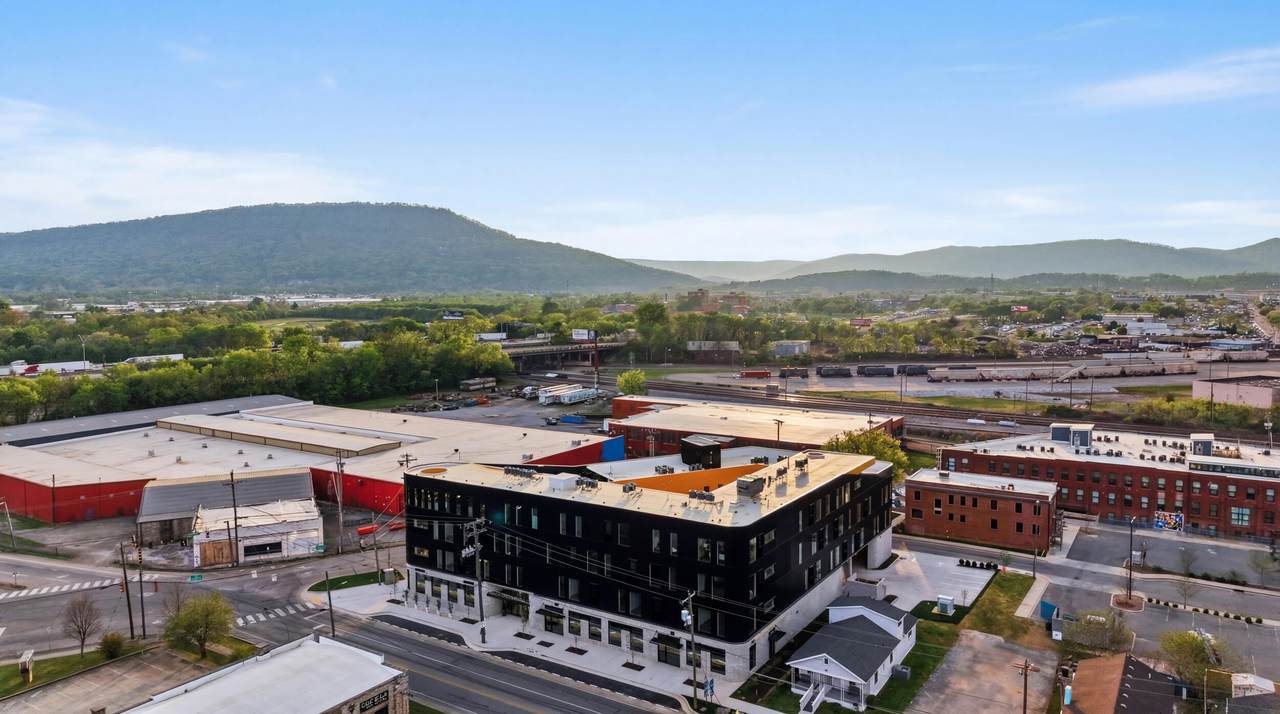 https://bt-photos.global.ssl.fastly.net/chattanooga/1280_boomver_1_1533174-2.jpg