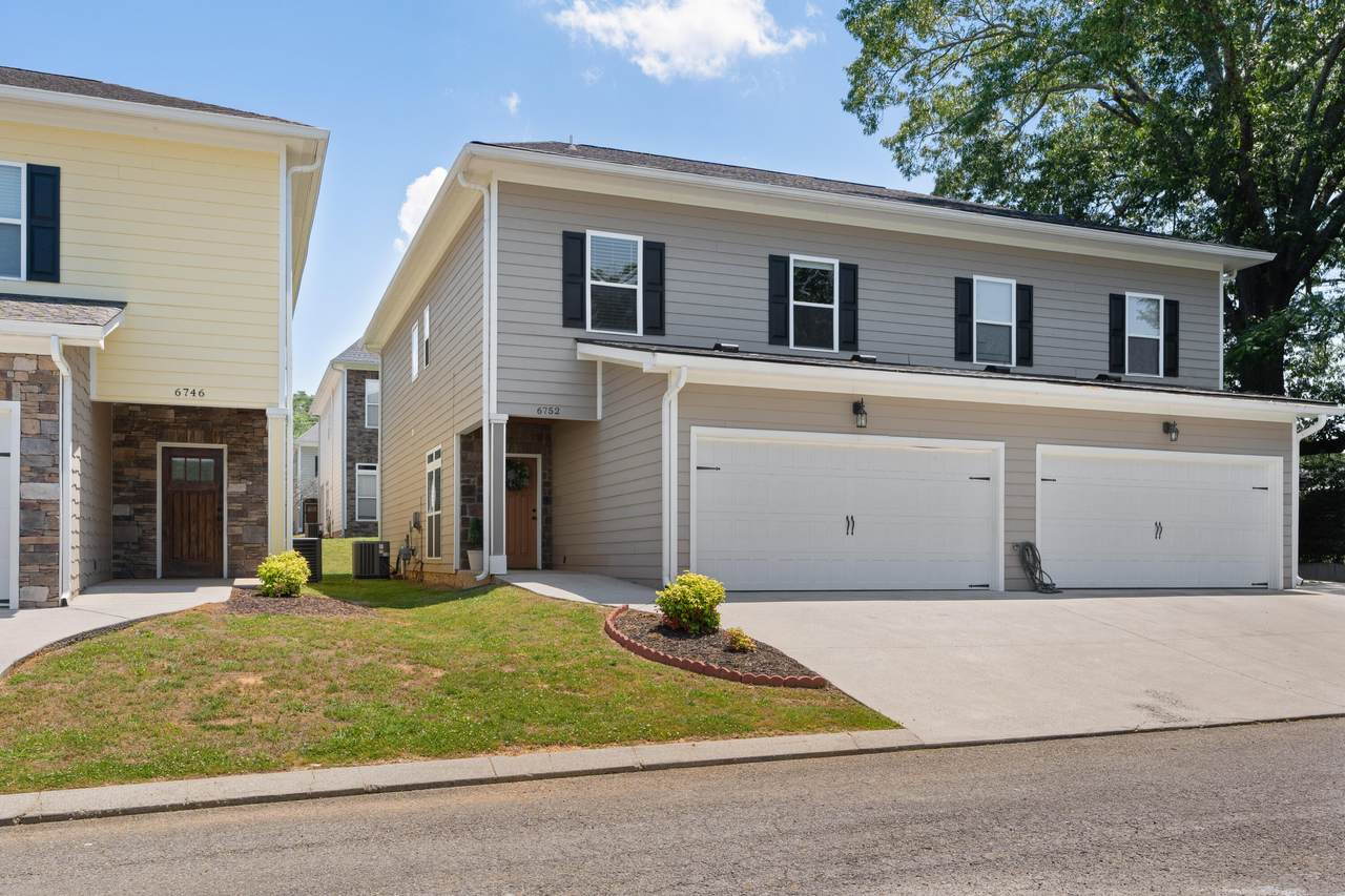 6752 Palms Court - Photo 1
