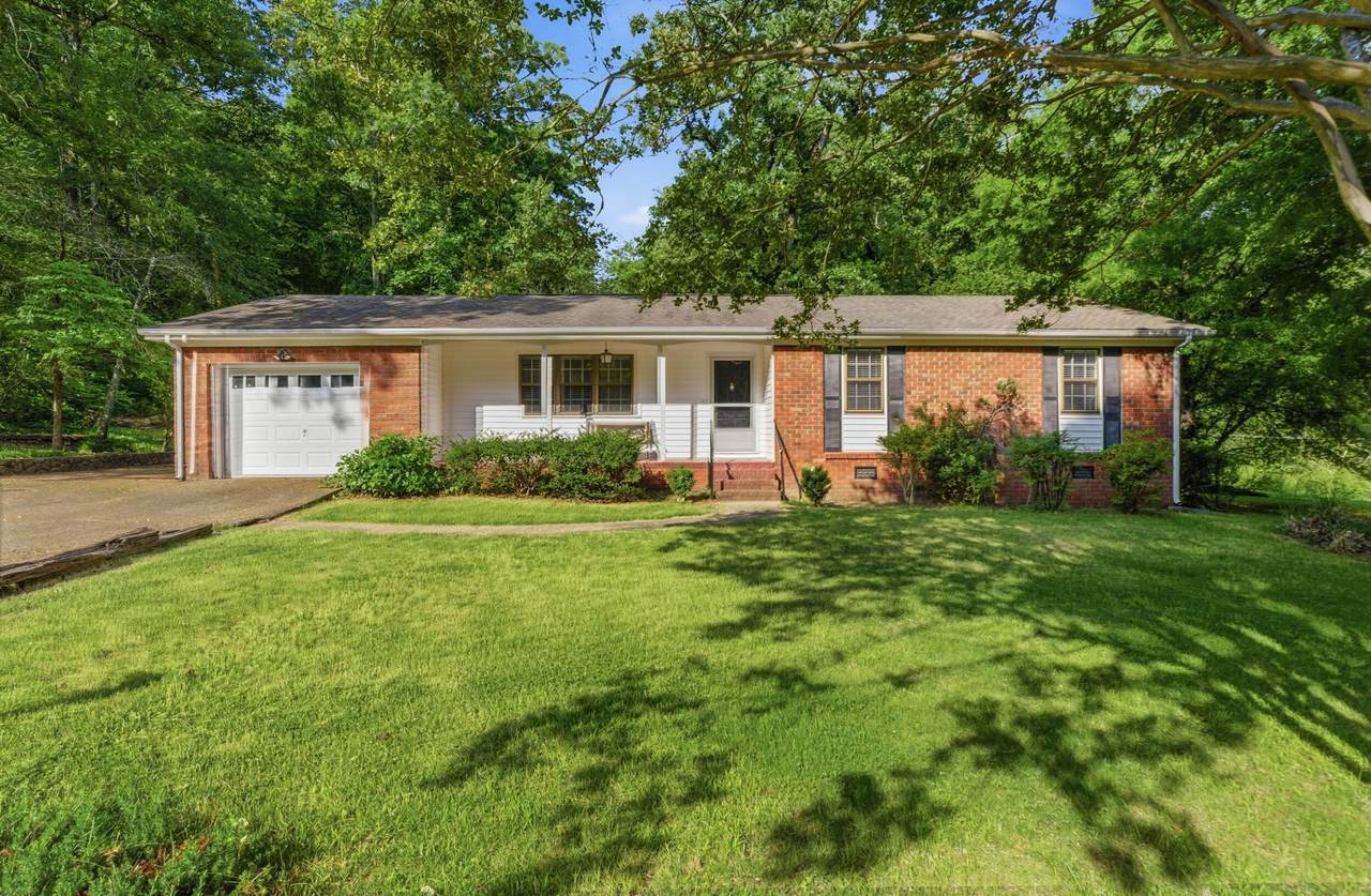 945 Brynwood Terrace - Photo 1