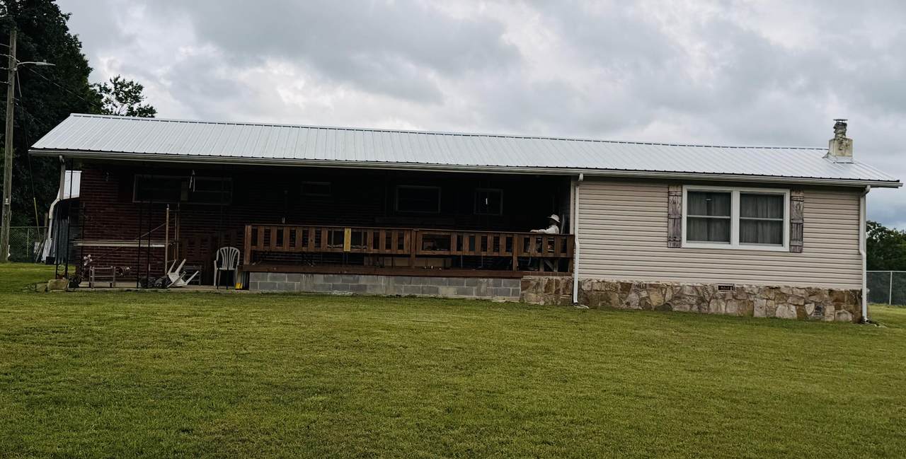 2524 Young Road - Photo 1