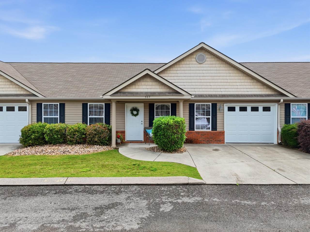 302 Cedar Creek Drive - Photo 1