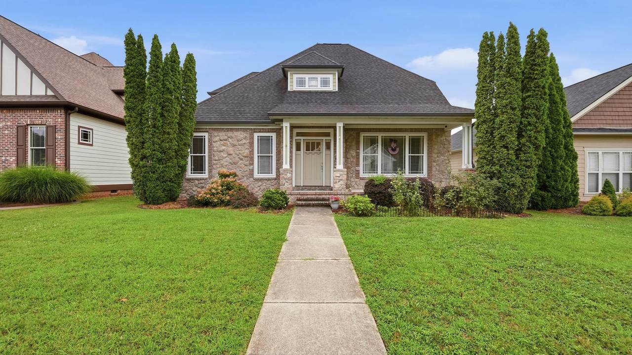 9712 Rookwood Circle - Photo 1