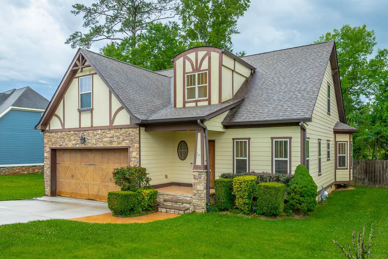 1857 Holly Oak Lane - Photo 1