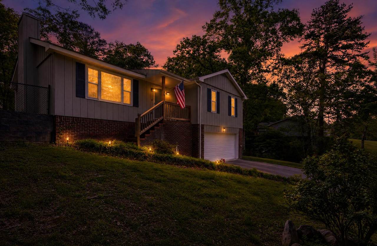 195 Brownwood Circle - Photo 1