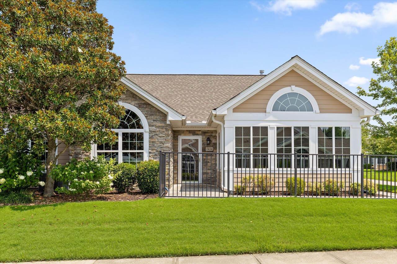2434 Baskette Way - Photo 1