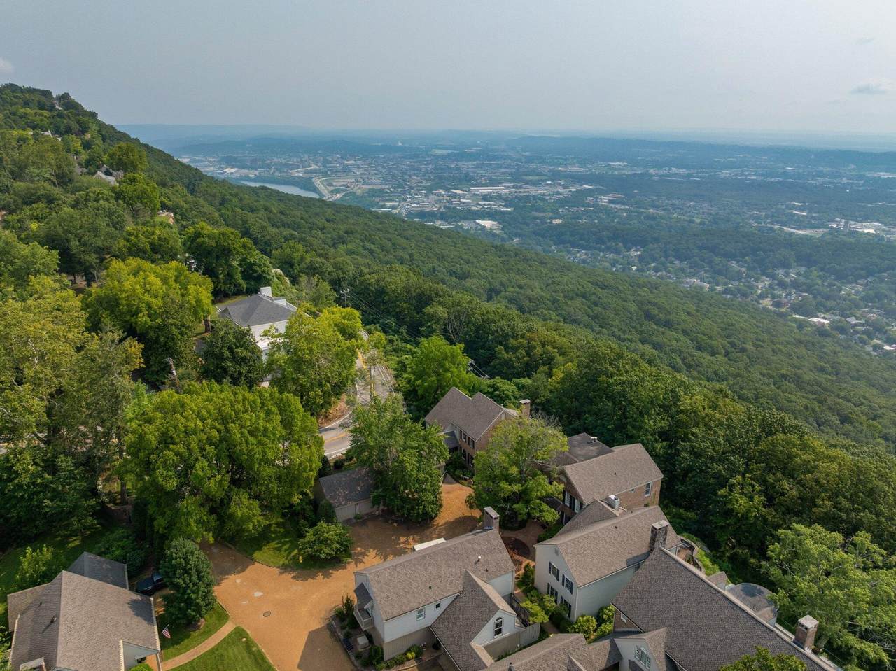 https://bt-photos.global.ssl.fastly.net/chattanooga/1280_boomver_1_1539842-2.jpg