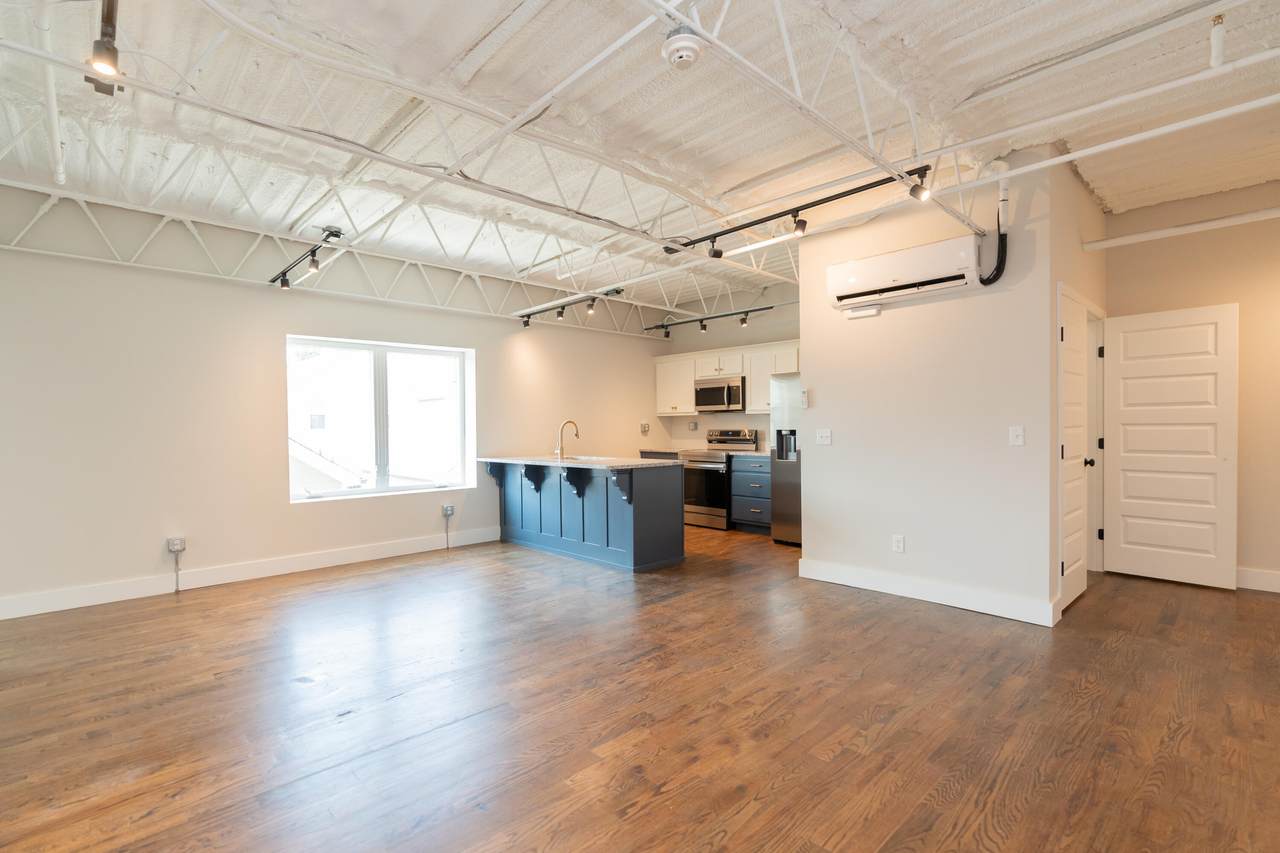 614-206 Main Street - Photo 1