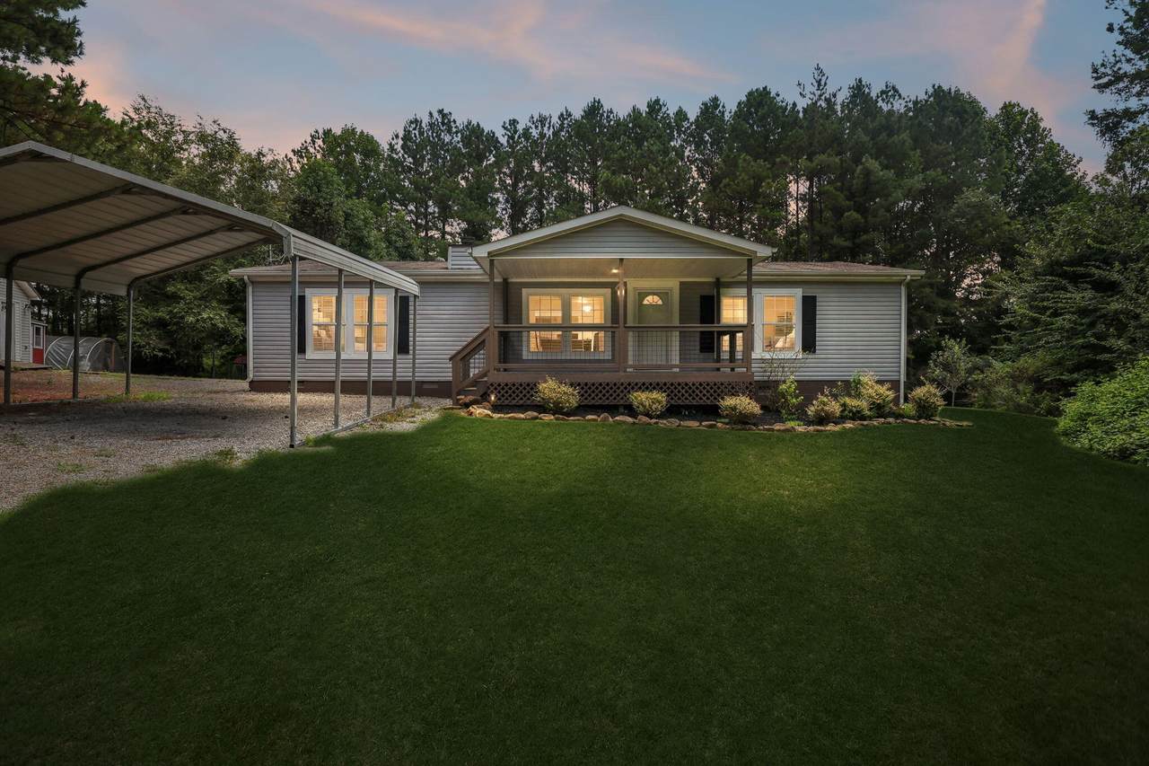 279 Snyder Loop - Photo 1