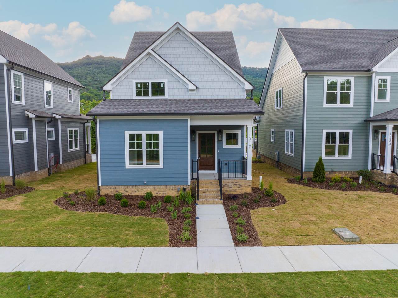 1317 Thomas Avenue - Photo 1