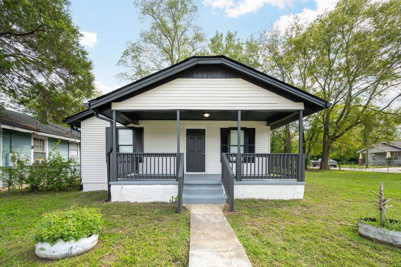 3818 Chandler Avenue - Photo 1