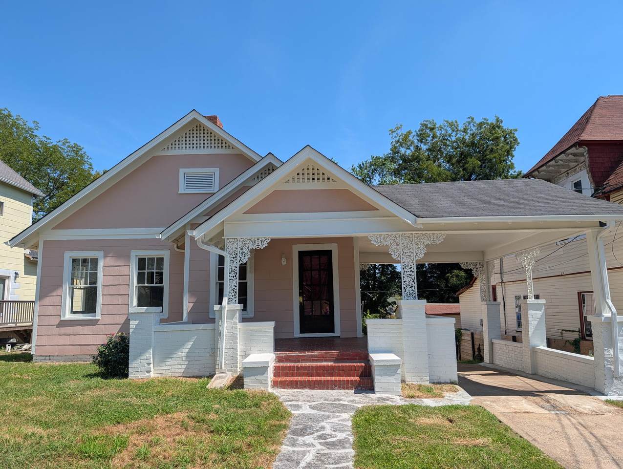 2013 Vine Street - Photo 1
