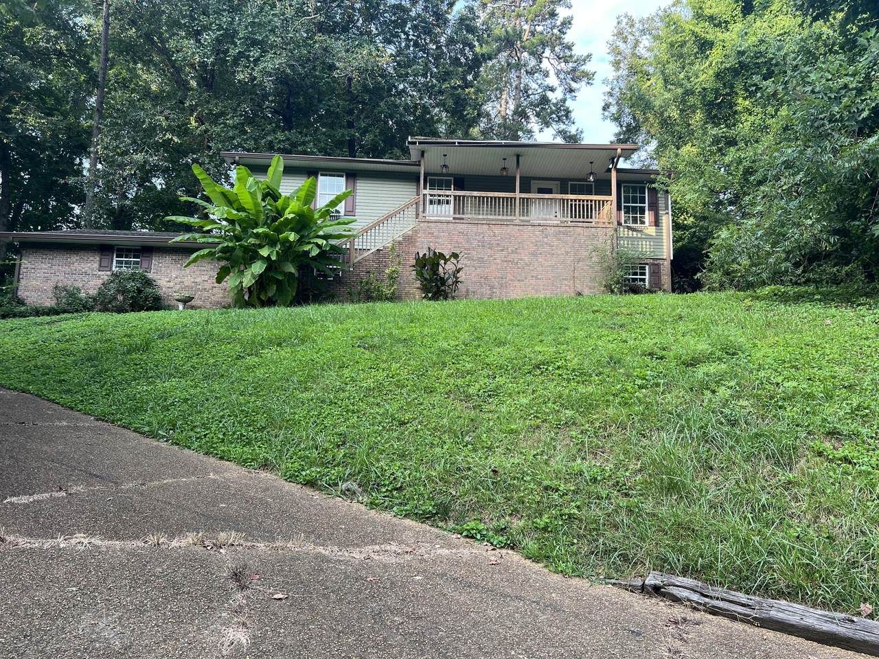 6828 Buck Trail Drive - Photo 1
