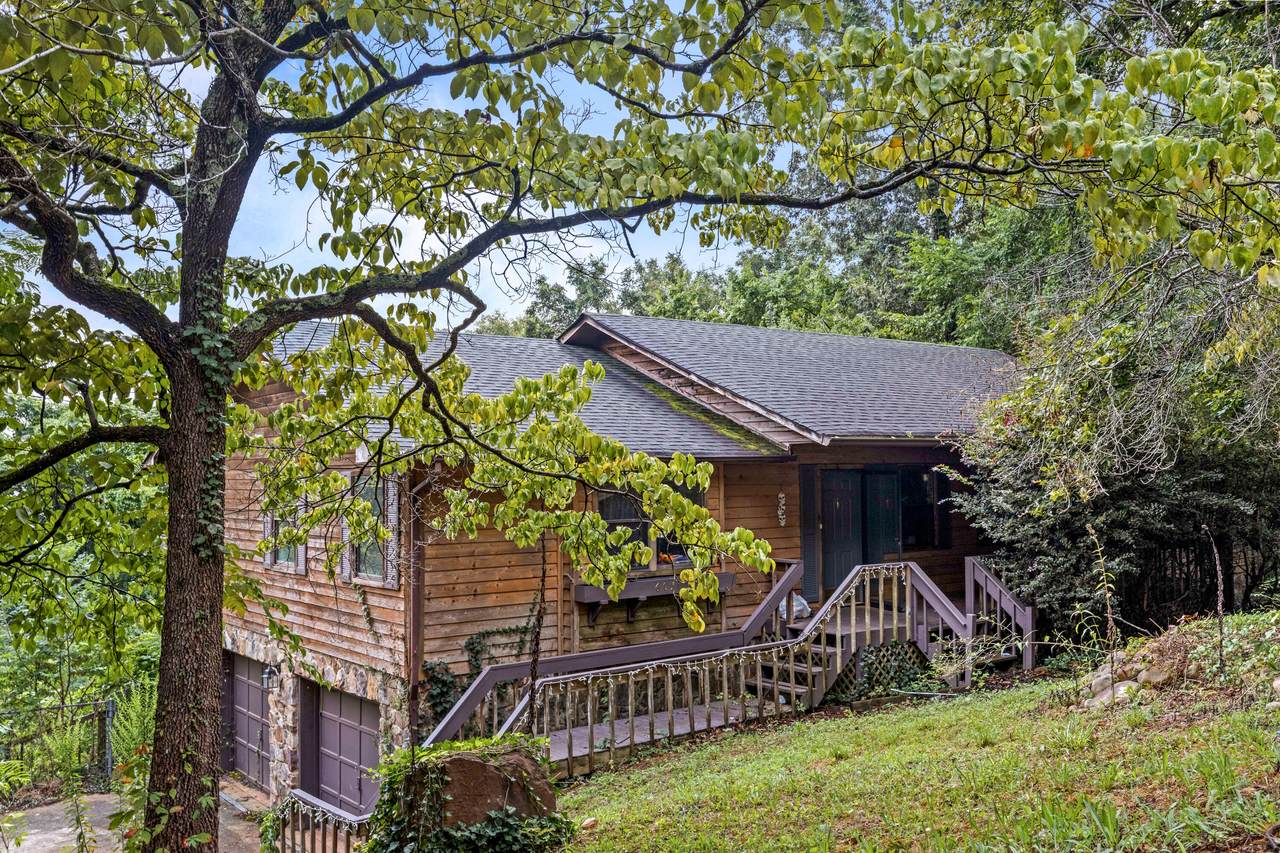 605 Clearview Drive - Photo 1
