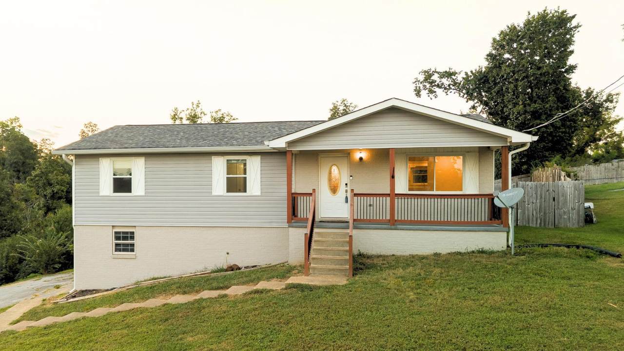 4127 Lost Oaks Drive - Photo 1