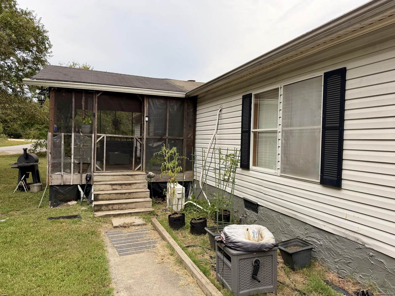 689 Schmitt Road - Photo 1