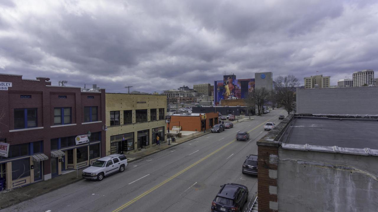 428 M L King Blvd - Photo 1
