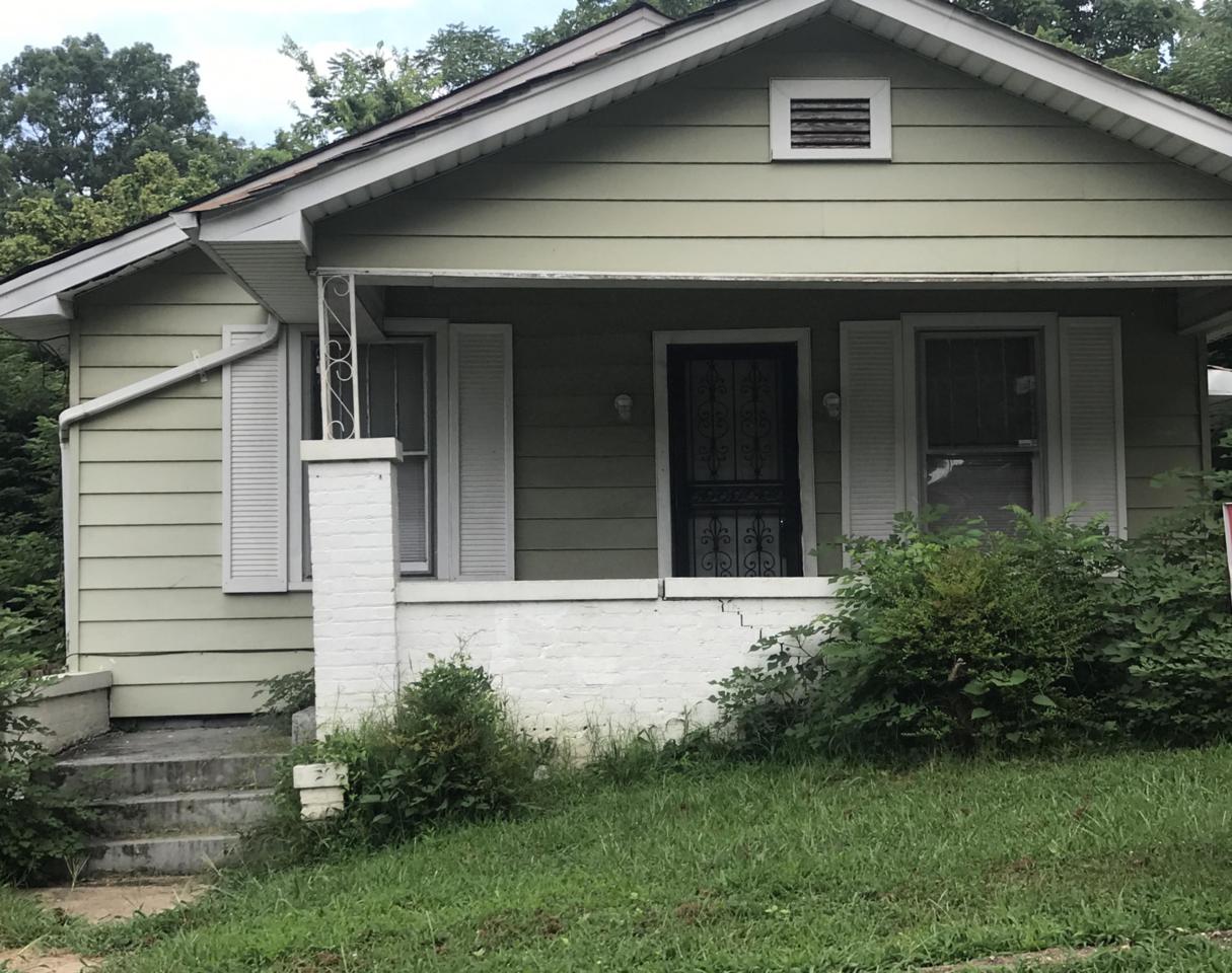 2727 Glass St - Photo 1