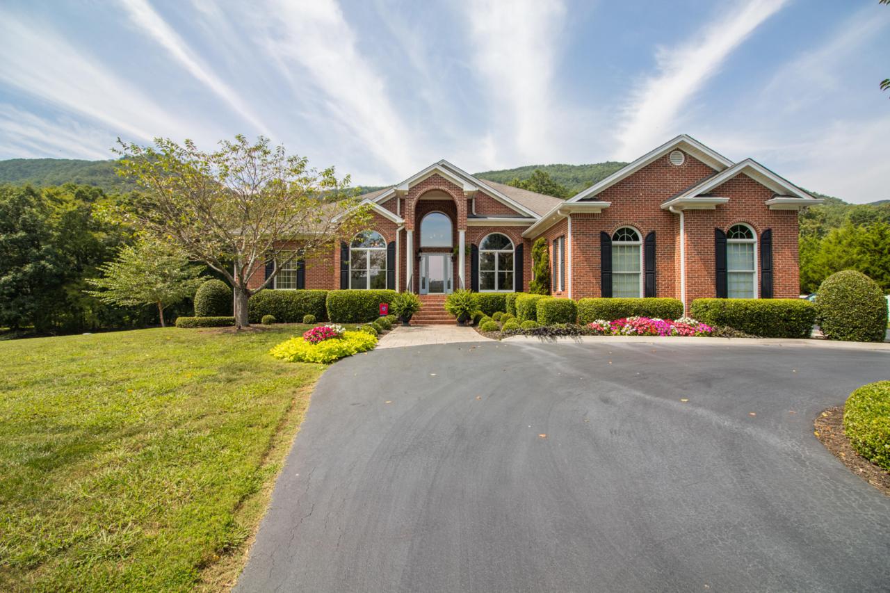 715 Barker Rd - Photo 1