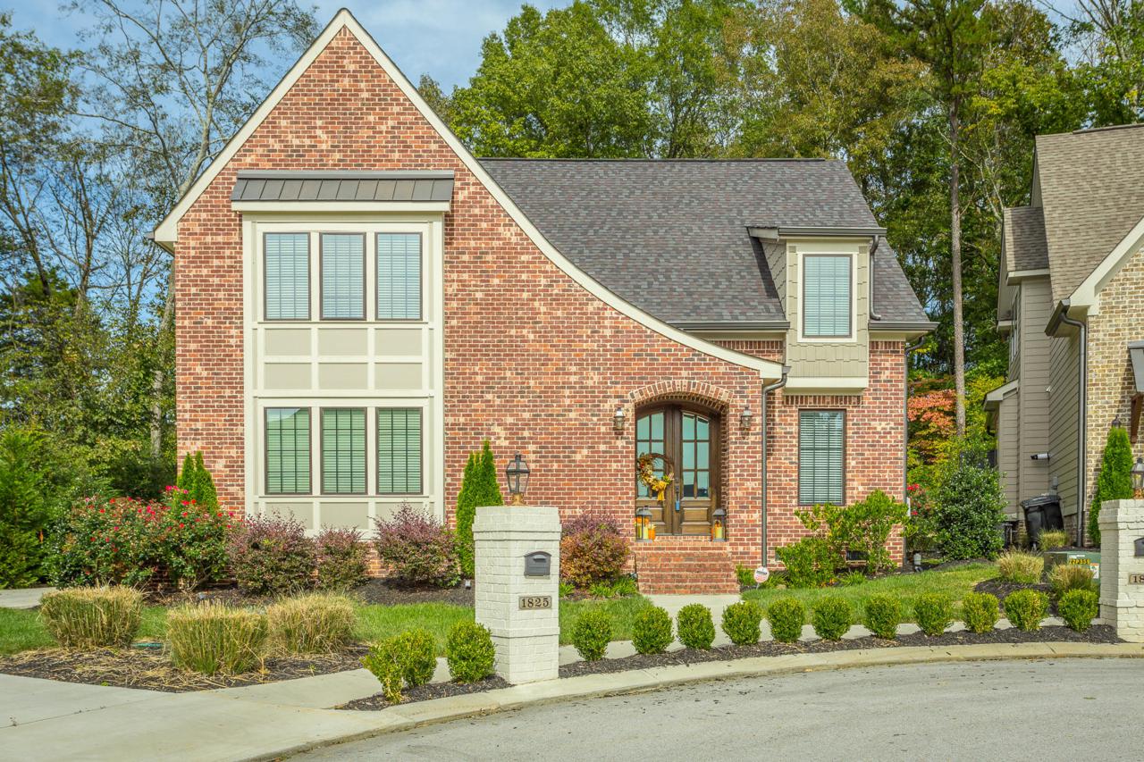 1825 Argyle Ct - Photo 1