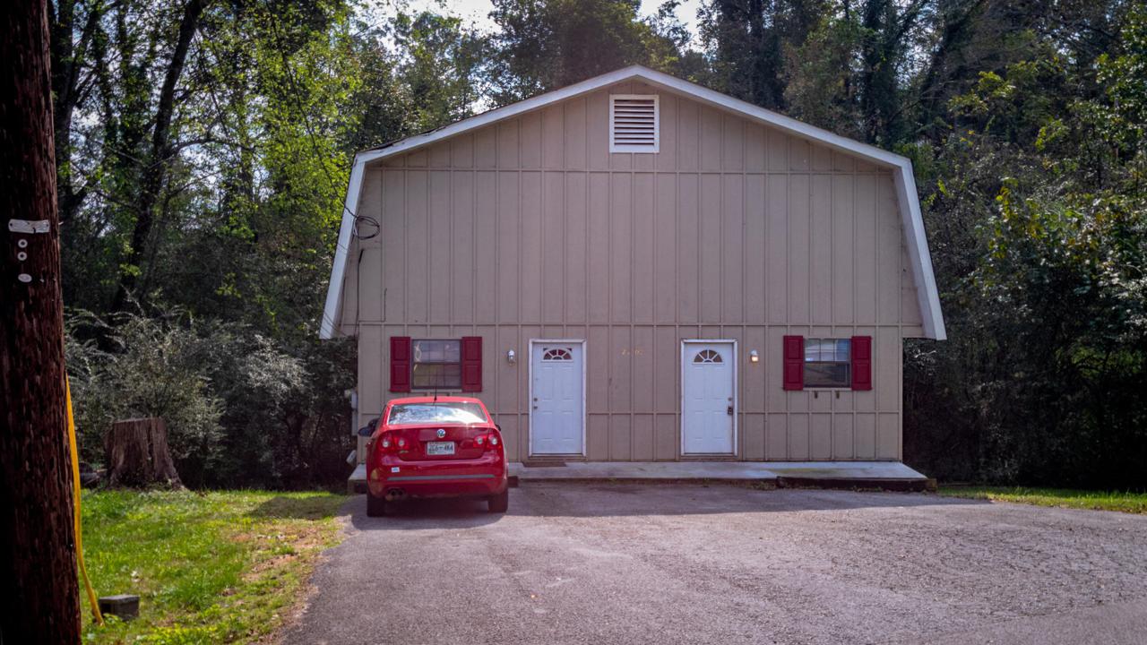2400 Briggs Ave - Photo 1