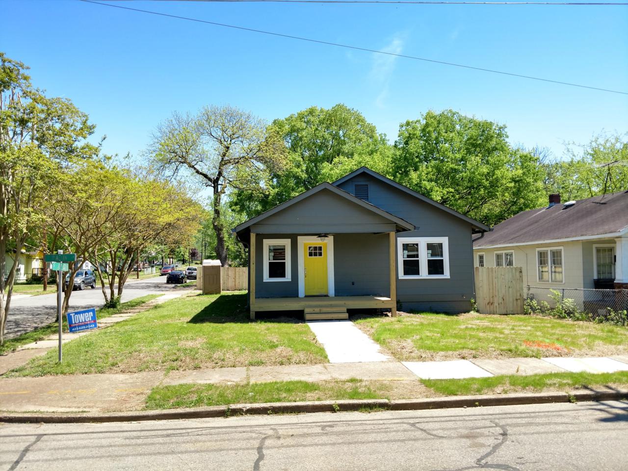 1300 Watkins St - Photo 1