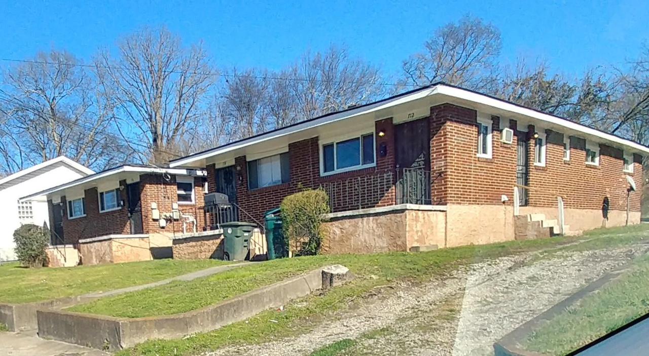 716 Dodson Ave - Photo 1