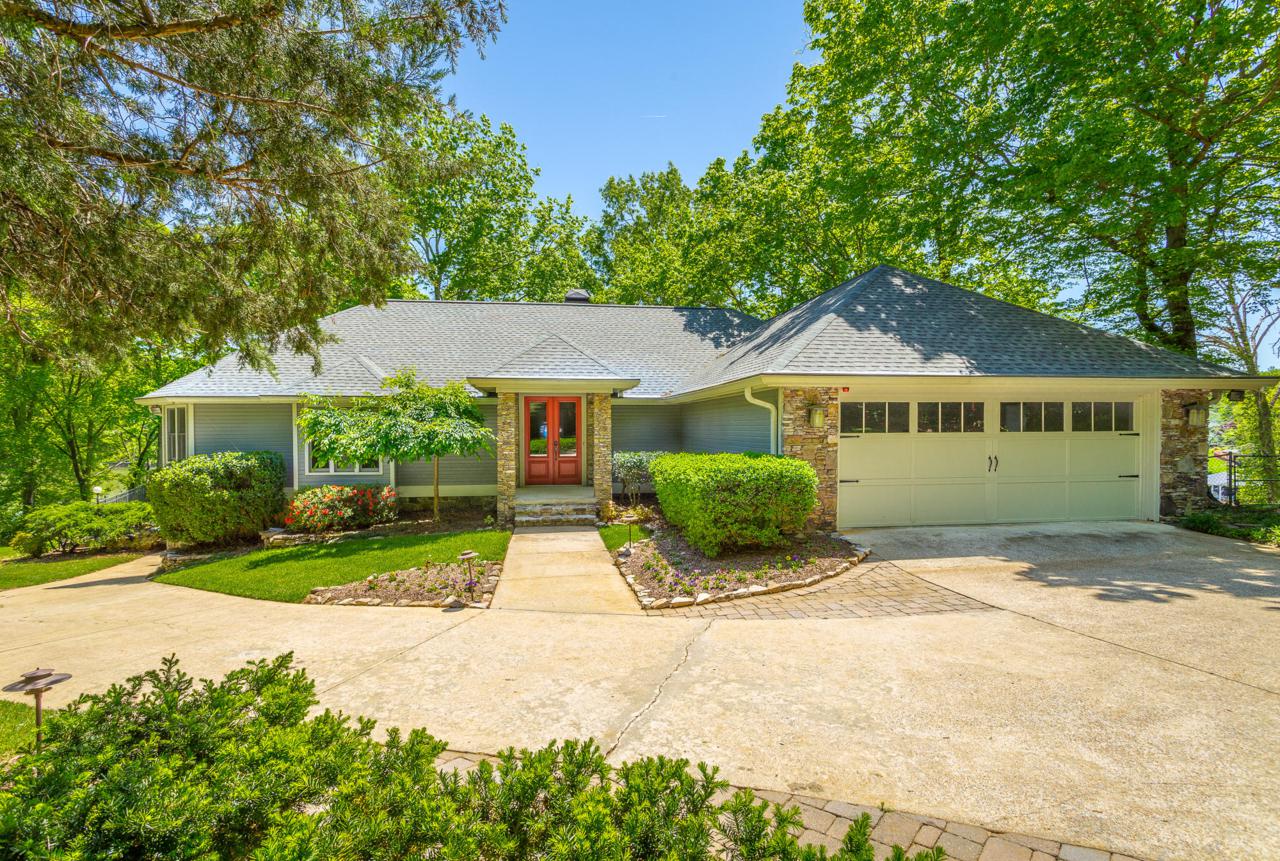 7625 Watercrest Dr - Photo 1