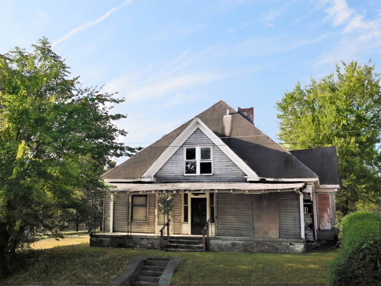1608 Bailey Ave - Photo 1