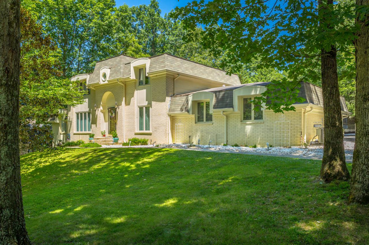 38 Carriage Hill - Photo 1